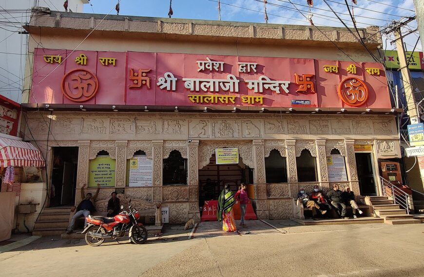 Finding Your Way to Salasar Balaji Temple: Nearest Railway Stations